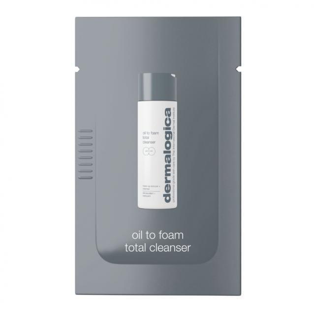 oil to foam total cleanser sample - Dermalogica Thailand